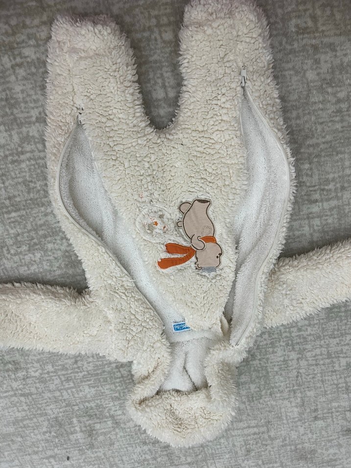 Kapüşonlu Beyaz Peluş Bebek Tulumu - Görsel 3