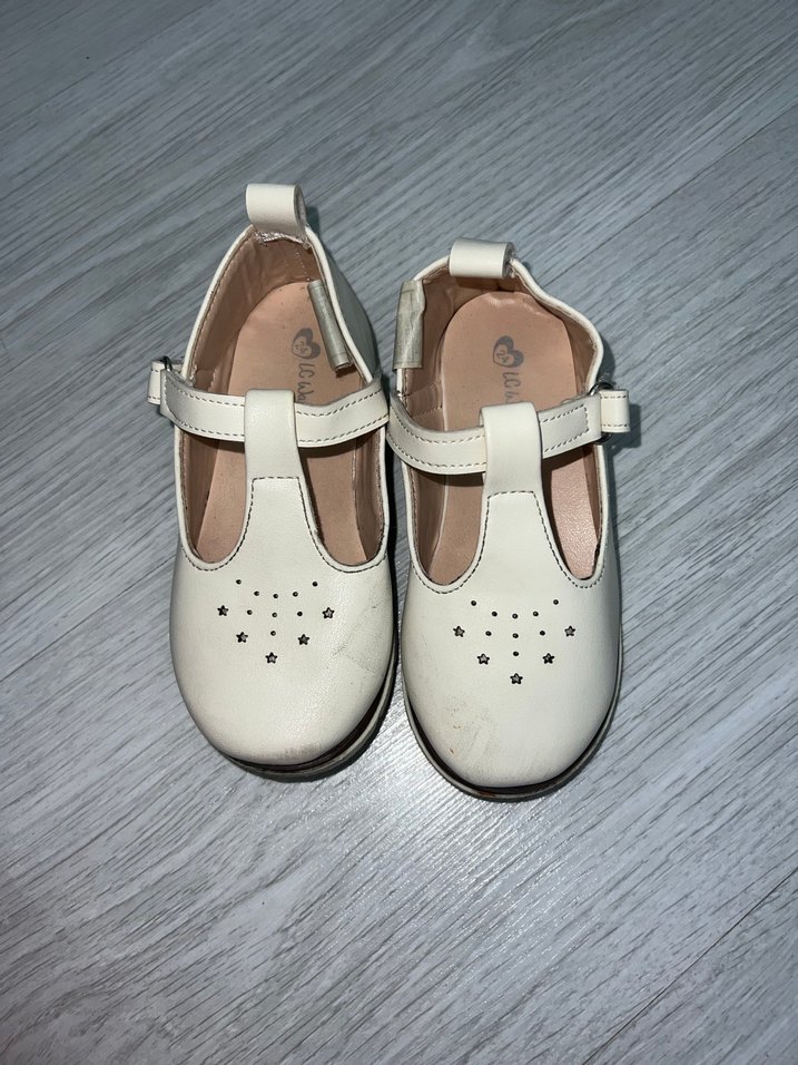 Kız Çocuk Beyaz Tokalı Babet - Görsel 2