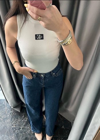 Calvin Klein Beyaz Crop Top - Görsel 2