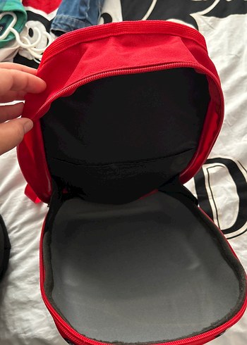 Kırmızı Çocuk Okul Çantası - Araba Desenli - Görsel 3