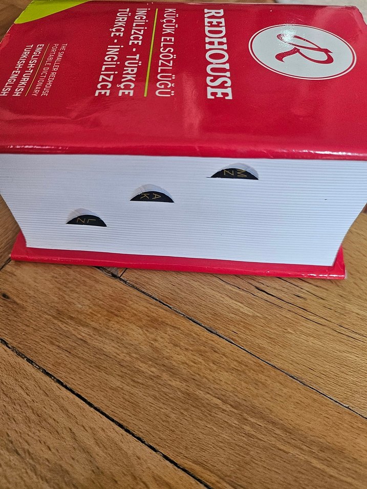 Redhouse İngilizce-Türkçe Küçük El Sözlüğü - Görsel 2