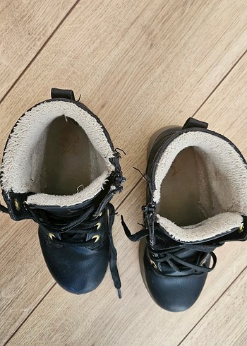 Kız Çocuk Siyah Yılan Desenli Tokalı Bot - Görsel 4