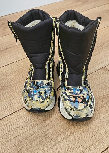 Renkli Kamuflaj Desenli Kadın Dolgu Topuklu Bot - Görsel 2