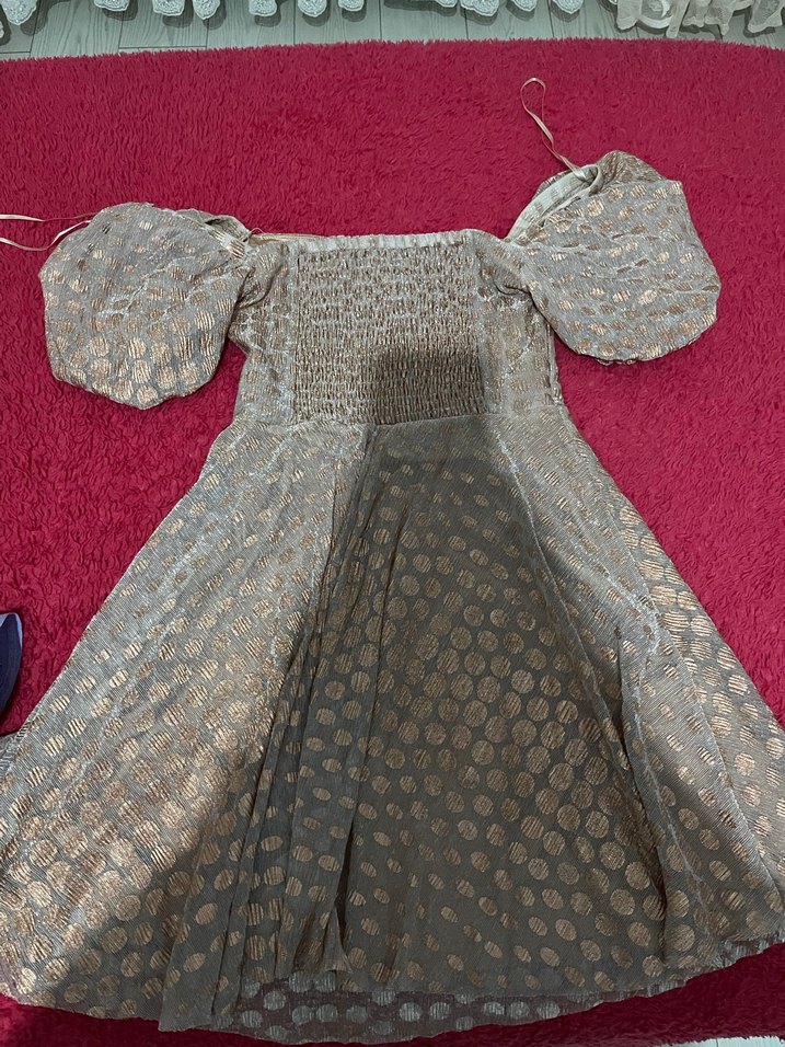 Fırfırlı Nakışlı Straplez Midi Elbise - Görsel 3