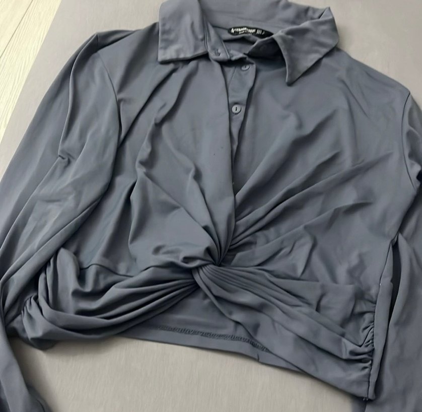 Düğmeli Gri Kadın Bluz - Görsel 3