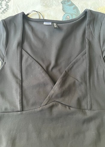 Siyah V Yaka Bluz - Görsel 2