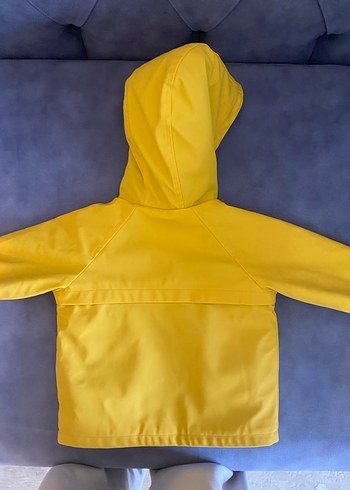 Sarı Kapüşonlu Erkek Çocuk Yağmurluk - Görsel 4