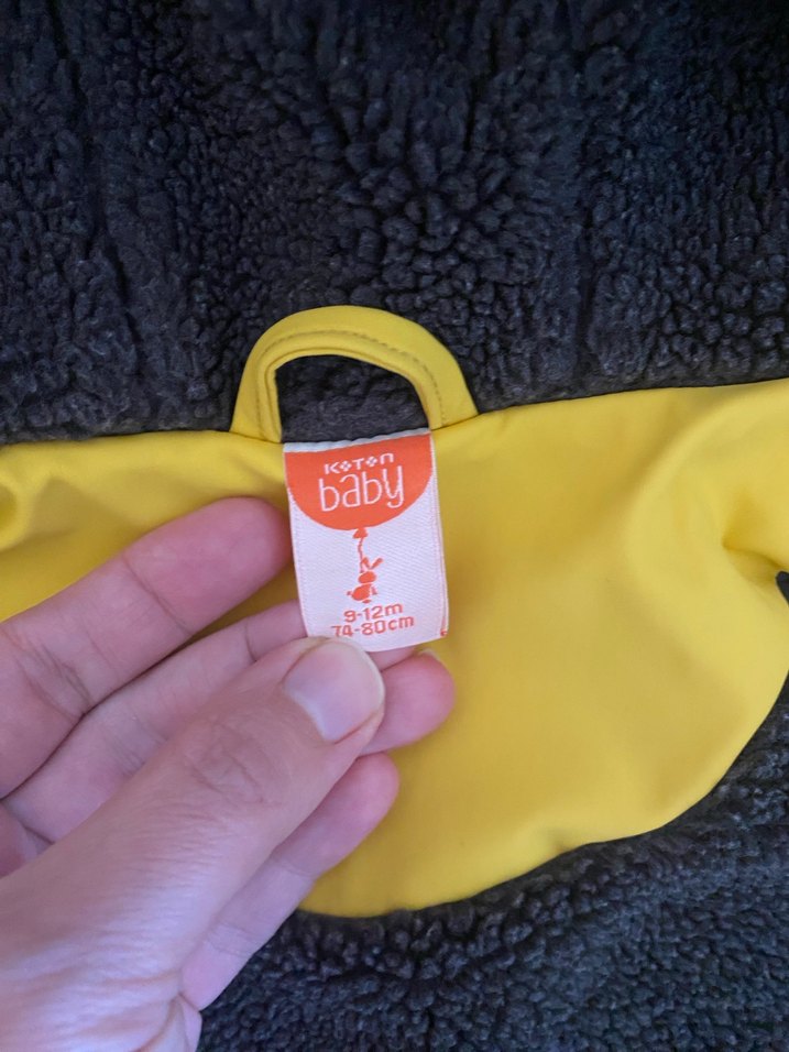 Sarı Kapüşonlu Erkek Çocuk Yağmurluk - Görsel 3