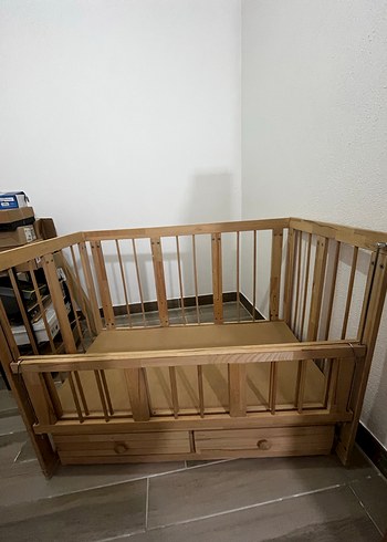 Diğer Ahşap Bebek Beşiği