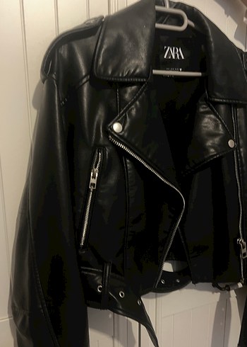 m Beden siyah Renk Zara Siyah Deri Biker Ceket