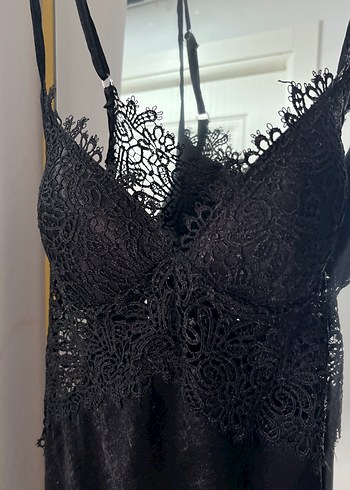 Miorre Nakışlı Siyah Uzun Gotik Kadın Gecelik