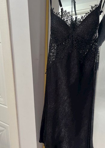 Nakışlı Siyah Uzun Gotik Kadın Gecelik