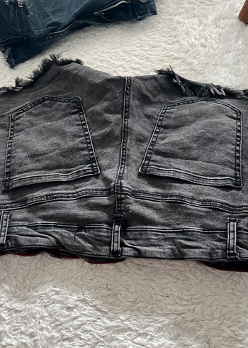 m Beden Gri Bol Kesim Kadın Mini Denim Şort