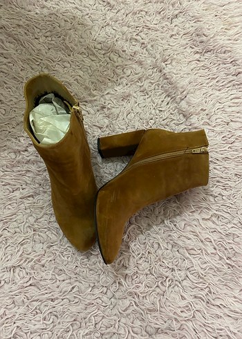 Bambi Bej Süet Stiletto Topuklu Kadın Bot
