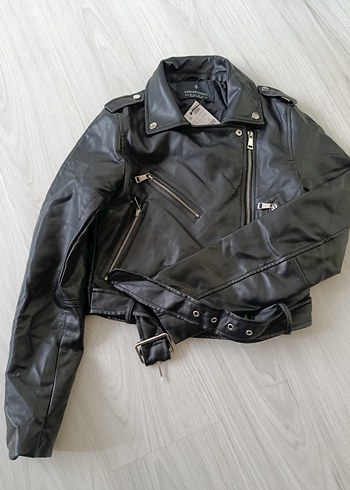 Stradivarius Kemerli Siyah Biker Deri Ceket