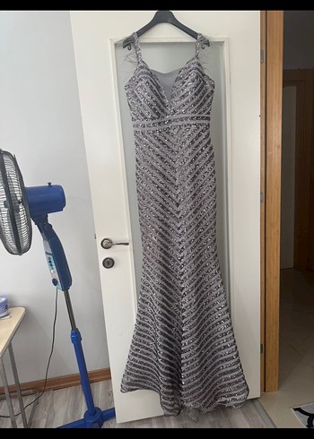 Gri Payetli V Yakalı Uzun Abiye Elbise - Görsel 4