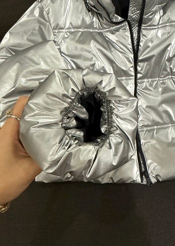 Kadın Gri Metalik Midi Mont, Fermuarlı, Yüksek Yaka - Görsel 7