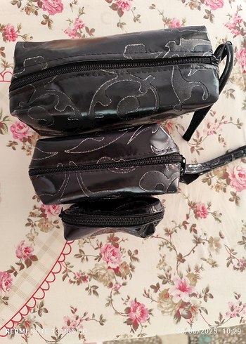 Siyah Makyaj Çantası - Görsel 3