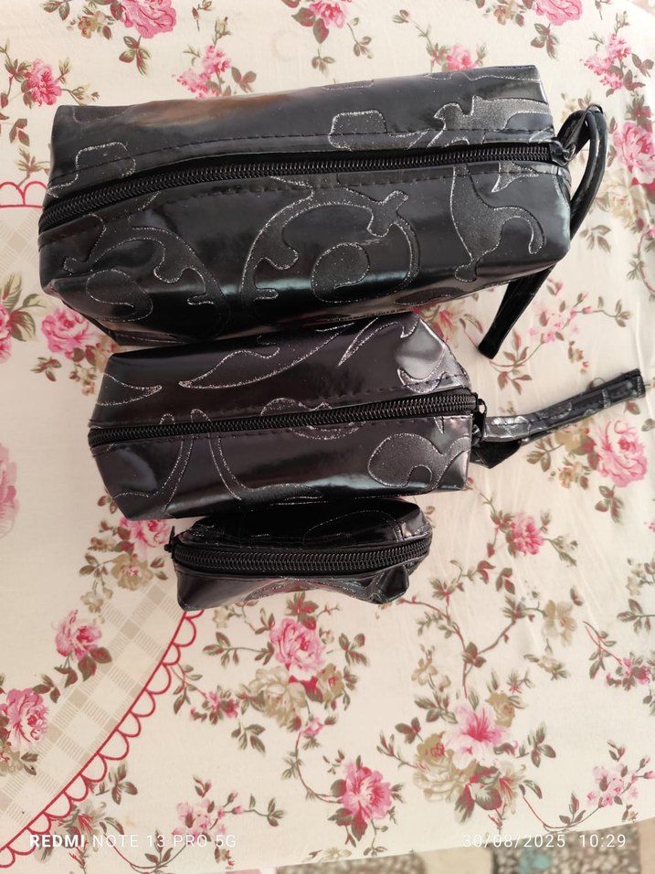 Siyah Makyaj Çantası - Görsel 3