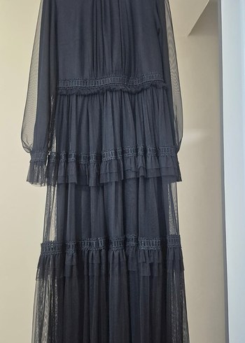 Uzun Siyah Gotik Nakışlı Elbise - Görsel 3