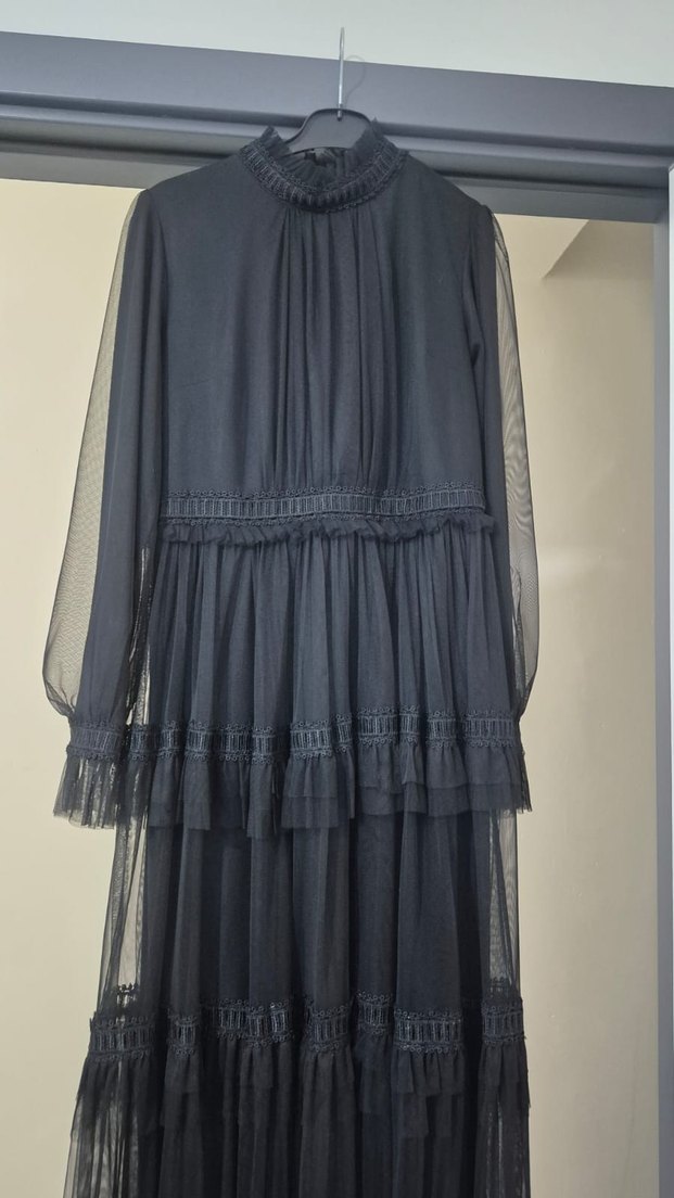 Uzun Siyah Gotik Nakışlı Elbise - Görsel 2