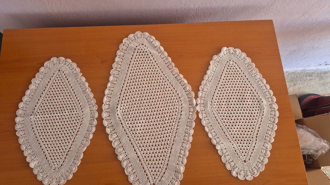 El Yapımı Örgü Konsol Örtüsü - Görsel 2