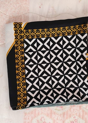 Çok Renkli Kadın Eşarp - Görsel 4