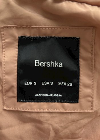 Bershka Bej Fermuarlı Yüksek Yakalı Kadın Mont