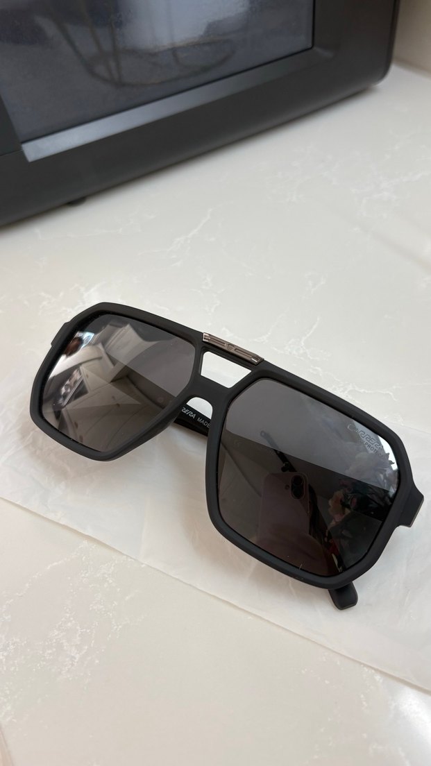 Klasik Siyah Transparan Kadın Güneş Gözlüğü - Görsel 3