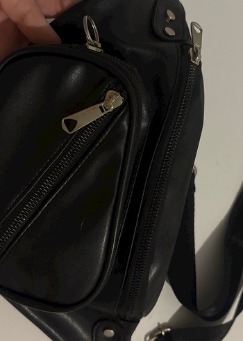 Siyah Yılan Desenli Zincir Detaylı Deri Çapraz Çanta - Görsel 2