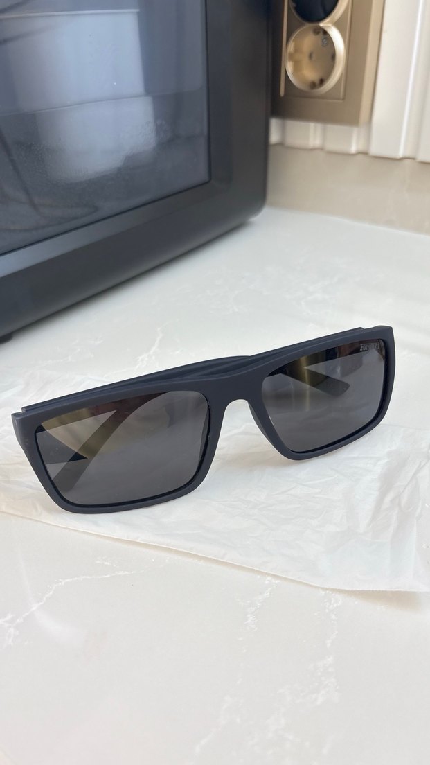 Minimalist Koyu Mavi Sokak Stili Erkek Güneş Gözlüğü - Görsel 4