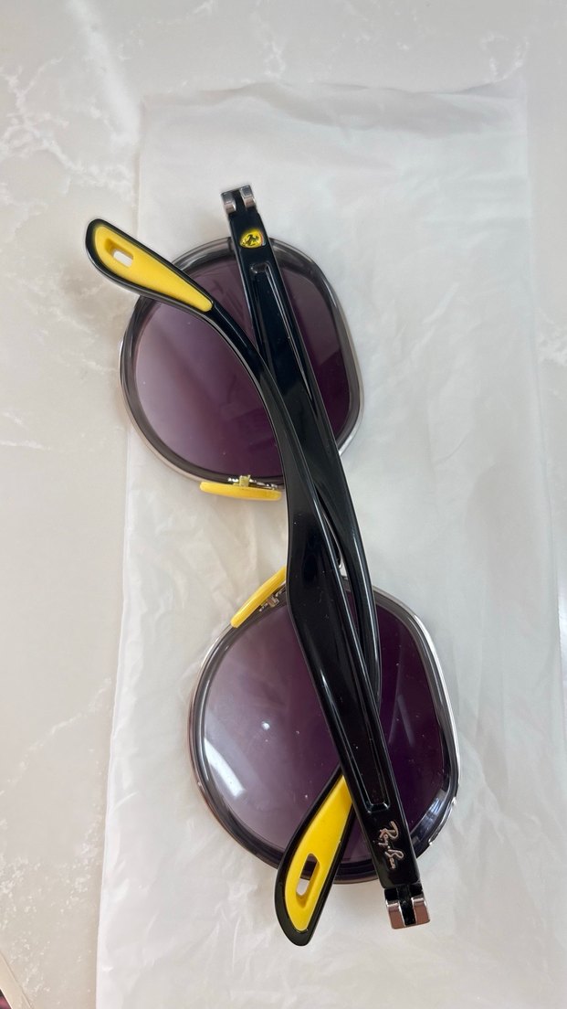 Gri Tokalı Mor Camlı Kadın Gözlüğü - Görsel 3