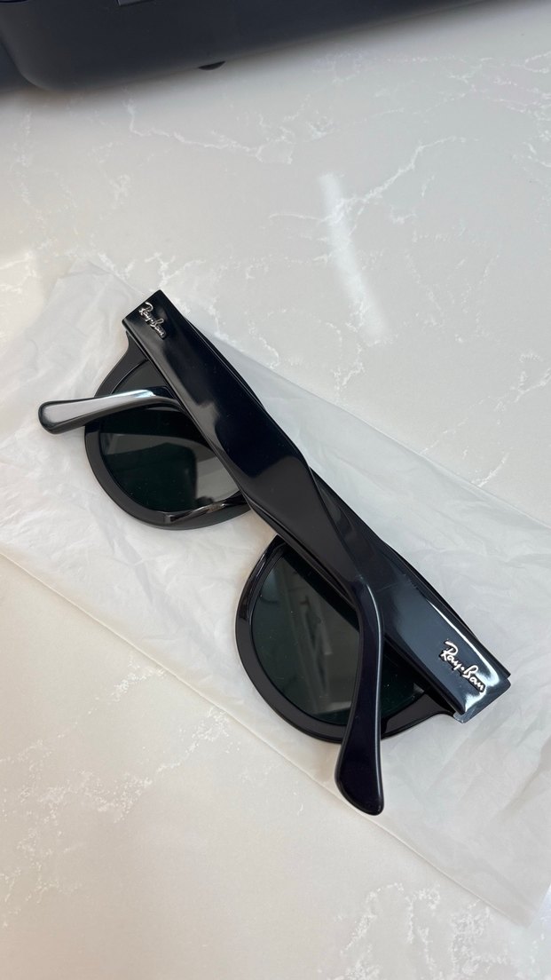 Parlak Siyah Klasik Kadın Güneş Gözlüğü - Görsel 2