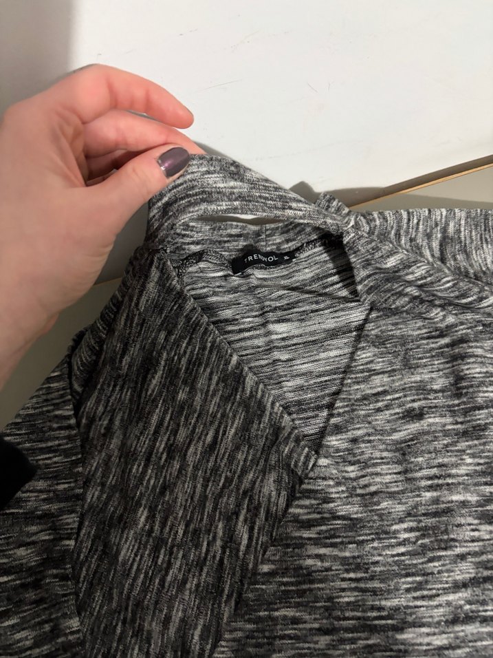 Gri Kadın Yüksek Yakalı Örme Sweatshirt Crop - Görsel 4