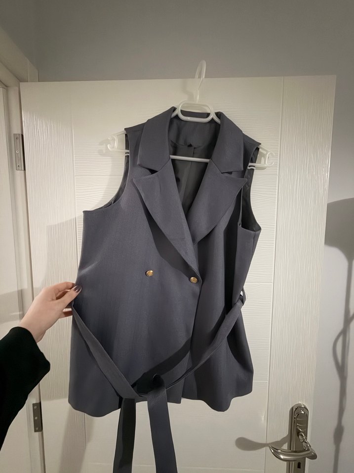 Gri Düğmeli Kadın Yelek Midi Boy - Görsel 2