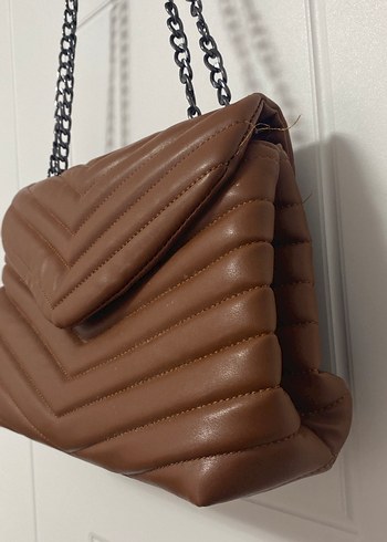 Zara Zincir Detaylı Kahverengi Deri Kadın Çanta