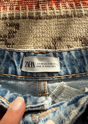 34 Beden mavi Renk Zara şort