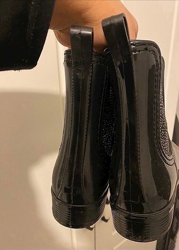 38 Beden Siyah Parlak Taşlı Kadın Yağmur Botu