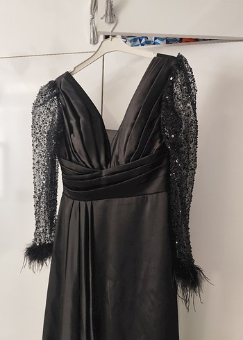 Uzun Kollu Siyah Gotik Abiye Elbise