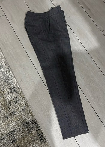 Gri Kadın Kumaş Pantolon