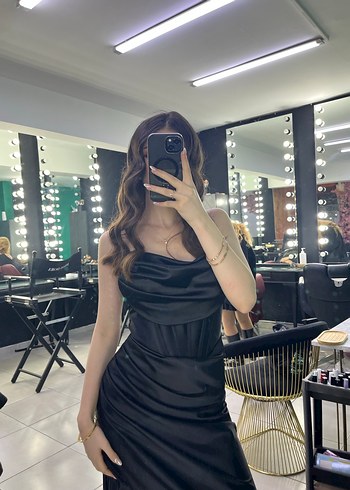 Siyah Drapeli Uzun Straplez Elbise - Görsel 3