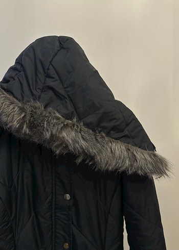 38 Beden Armine kapitone Düğmeli Siyah Uzun Kışlık Kadın Mont