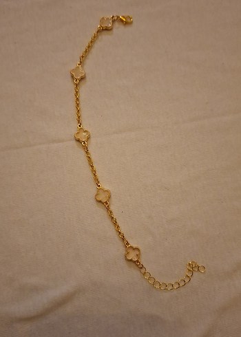 Beden altın Renk Van Cleef Mineli Altın Renk Zincir Detaylı Kadın Bileklik