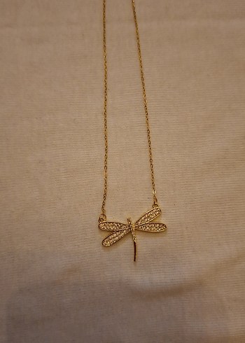 Altın Renk Zincir Detaylı Yusufçuk Kolye