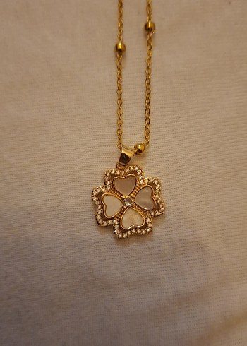 Van Cleef & Arpels Van Cleef Mineli Altın Renk Zincir Detaylı Midi Kolye