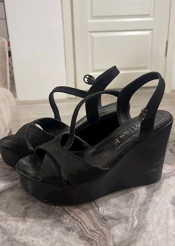 Zara Siyah Süet Platform Topuklu Kadın Ayakkabı - Görsel 3