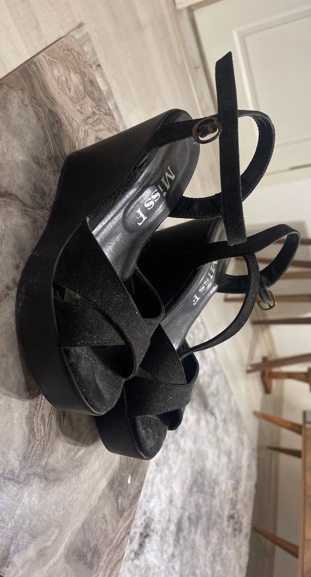 Zara Siyah Süet Platform Topuklu Kadın Ayakkabı - Görsel 2