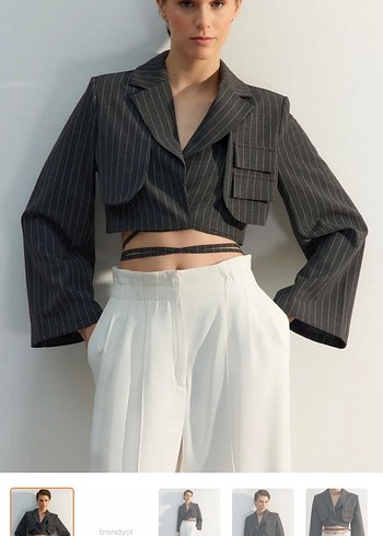 Trendyol & Milla Çizgili Gri Kadın Blazer