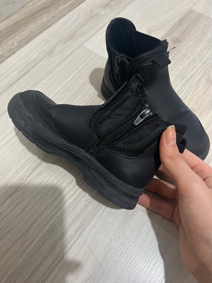 Erkek çocuk siyah bot - Görsel 4