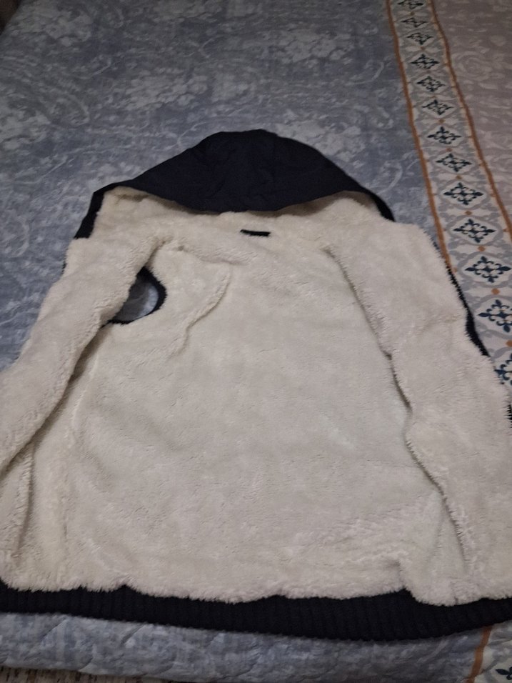 LC Waikiki Erkek Çocuk Gri Desenli Battaniye - Görsel 4